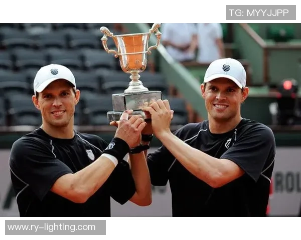 王静独家分享网球心得与技巧助你提升球技的全方位指南 王静独家分享网球心得与技巧助你提升球技的全方位指南