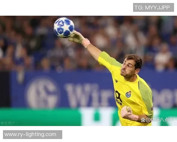 足球明星守门精彩瞬间集锦让你领略守门员的非凡技艺与惊人反应 足球明星守门精彩瞬间集锦让你领略守门员的非凡技艺与惊人反应