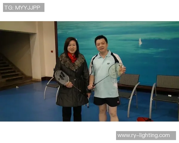 重庆羽毛球队与上海羽毛球队赛后战术分析与复盘探讨