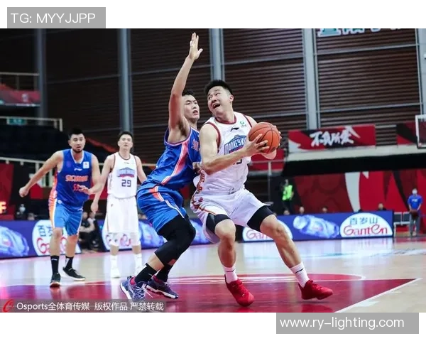 重庆篮球队与南京篮球队的速度较量赛后分析与总结 重庆篮球队与南京篮球队的速度较量赛后分析与总结